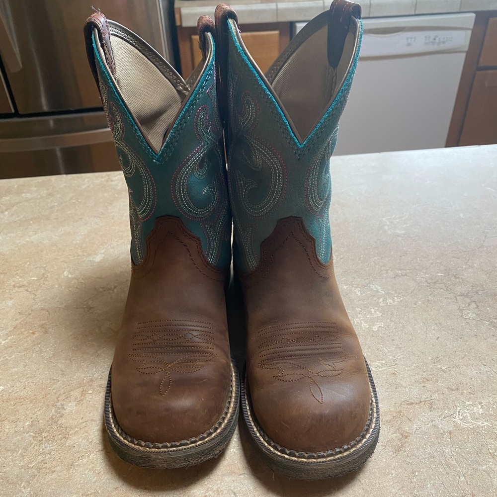 Womens Ariat fat baby boots